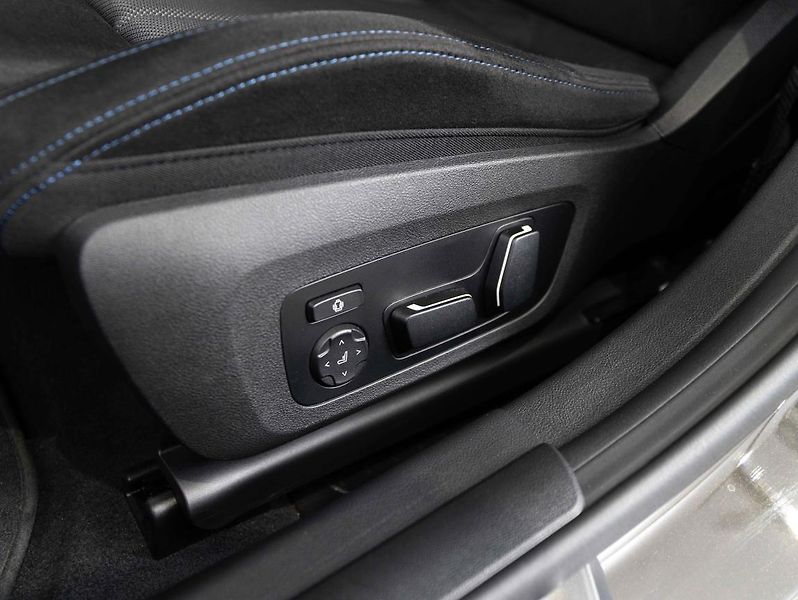 BMW Řada 4 430d xDrive - fotka 16 z 22