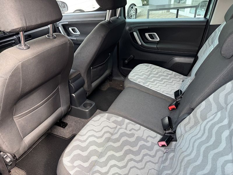 Škoda Roomster (2009) 1.4i 16V Style Digi Klima - fotka 18 z 49