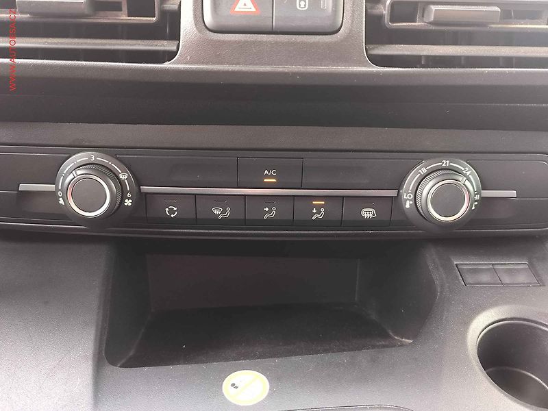 Opel Combo (2021) 1.5CDTi MAXi, AC - fotka 15 z 21