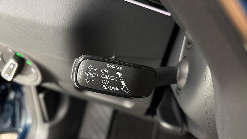 Škoda Karoq 1.5 TSI DSG Style - fotka 14 z 30