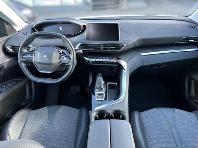 Peugeot 3008 1,5 BHDI Allure AT - fotka 9 z 11