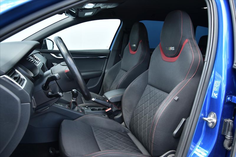 Škoda Octavia RS 2.0TSI 180kW NAVI ACC - fotka 10 z 27