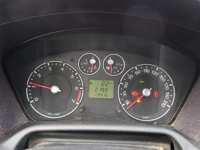 Ford Fusion (2008) 1.4, ČR,1.maj, po STK, Tažné - fotka 11 z 15