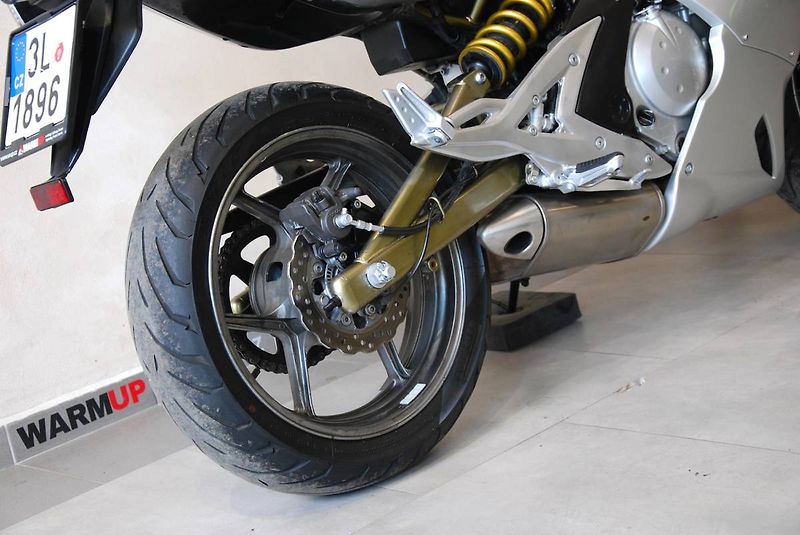 Kawasaki ER-6f (2006) ER6-f - fotka 5 z 20