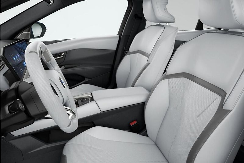 BMW i3 50 xDrive Sedan - fotka 4 z 4