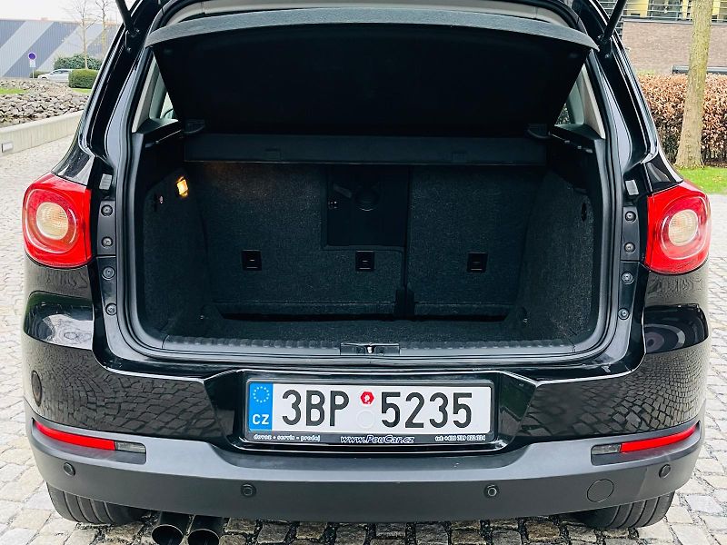 Volkswagen Tiguan 1.4TSi MANUÁL VÝHŘEV SERVISKA - fotka 21 z 45