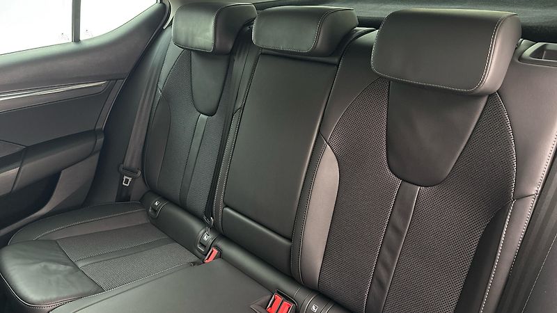 Škoda Octavia 2.0 TDI DSG Style - fotka 16 z 27