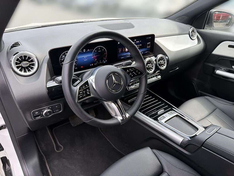 Mercedes-Benz GLA 200d 4MATIC, CZ, 1.majitel - fotka 9 z 16