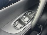 Nissan Qashqai 1,3 DIG-T Tekna PANORAMA TAŽNÉ - náhled 29