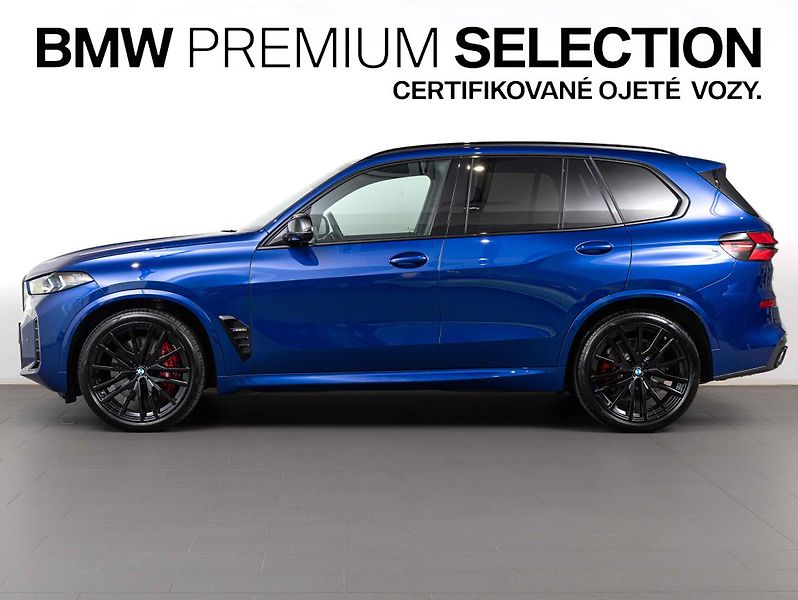 BMW X5 M60i - fotka 3 z 22