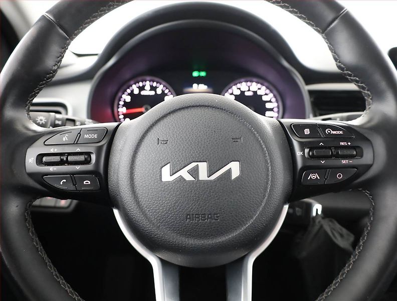 Kia Stonic (2022) 1.2 DPI, ČR,1.maj, Serv.kniha - fotka 8 z 18