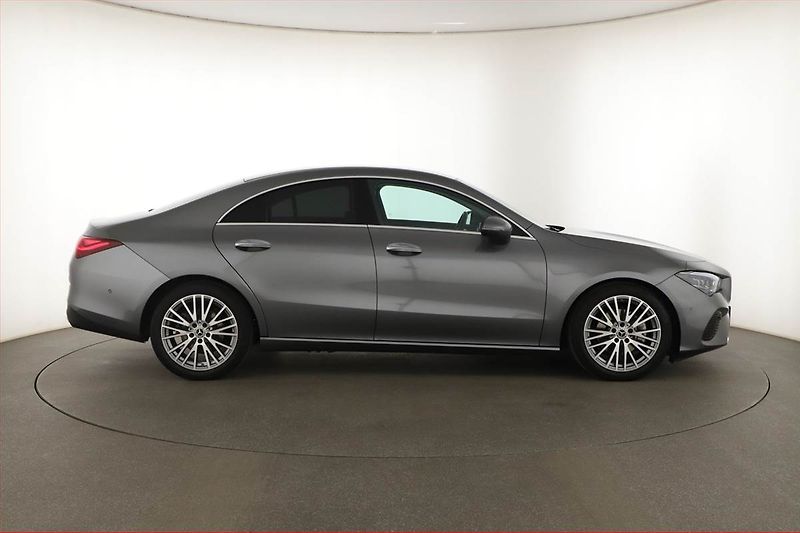 Mercedes-Benz CLA (2025) 200, Progressive - fotka 6 z 27