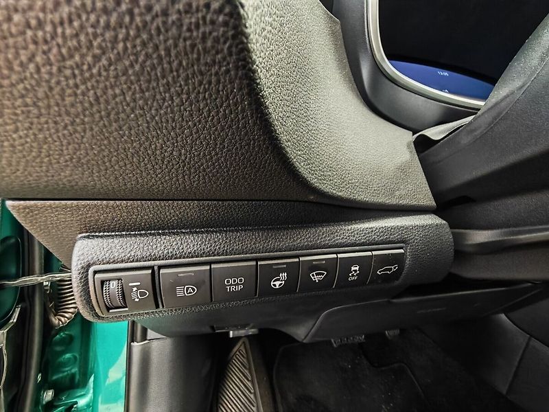 Toyota Corolla 1.8 Hybrid e-CVT GR Sport Tour - fotka 21 z 32