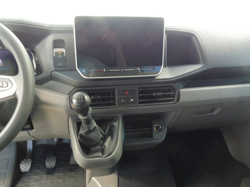 Volkswagen Crafter (2026) 35 DR 2,0 TDI 130kW - fotka 10 z 25