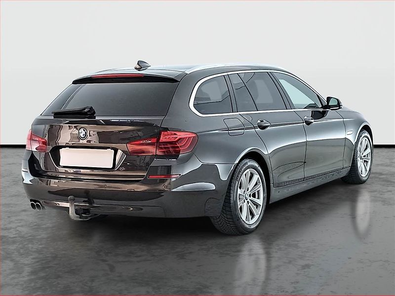 BMW Řada 5 (2015) 520d, Automat, Tempomat - fotka 5 z 24