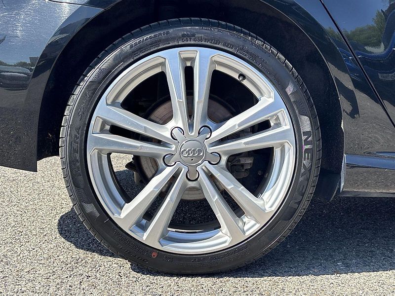 Audi A3 (2019) 40 TFSI e-tron S-tronic design - fotka 26 z 29