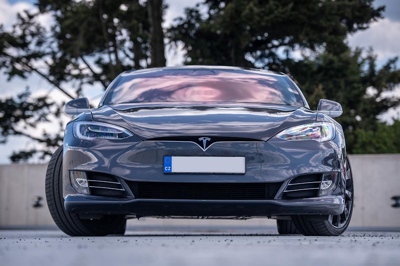 Tesla Model S (2017) 90D, nabíjení zdarma, FSD - fotka 3 z 37