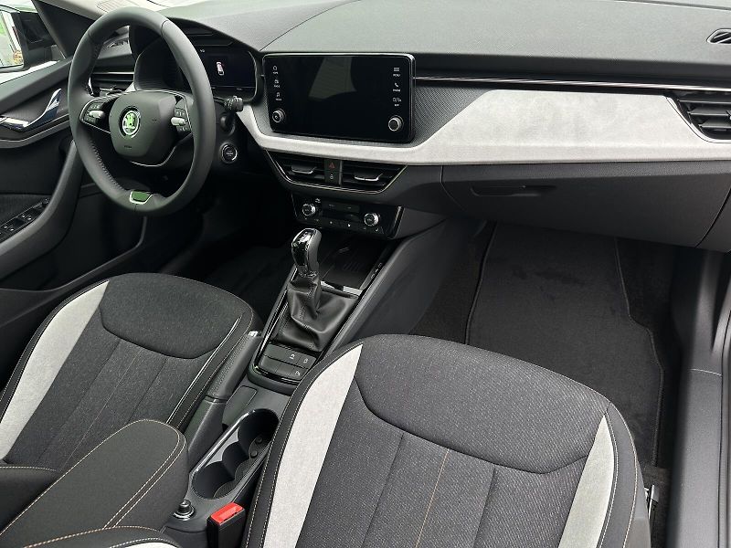 Škoda Scala First Edition 1.0TSi 85kW DSG - fotka 42 z 44