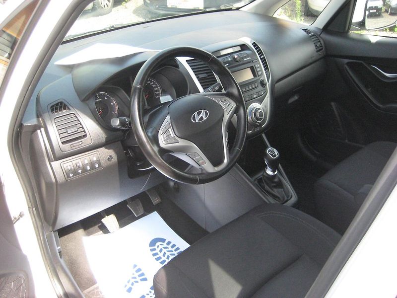 Hyundai ix20 1.4 CRDi 66 kW Komfort DPH ČR! - fotka 14 z 22