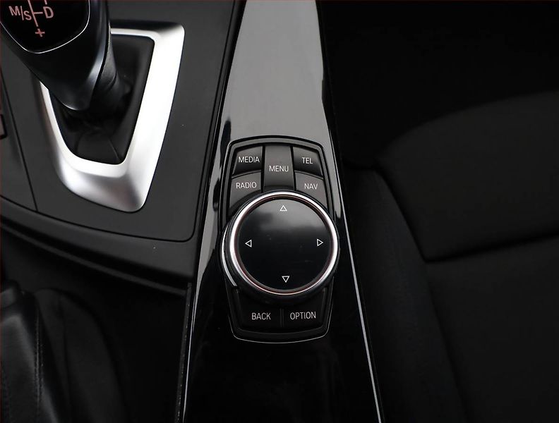 BMW Řada 4 (2014) 420d xDrive, 4X4, Automat - fotka 11 z 18