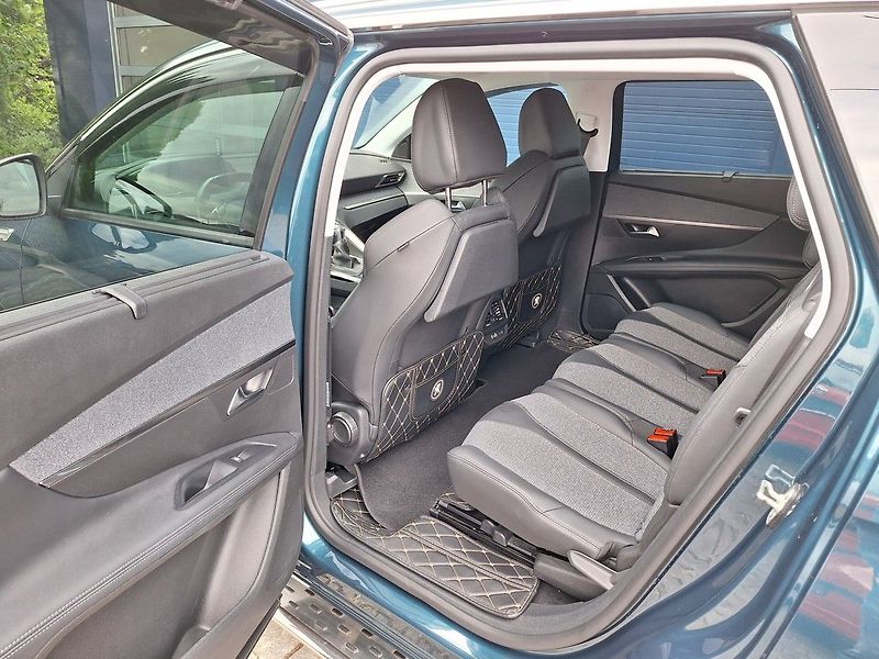 Peugeot 5008 (2019) ALLURE 1.5 BHDi 130k M6 - fotka 12 z 19
