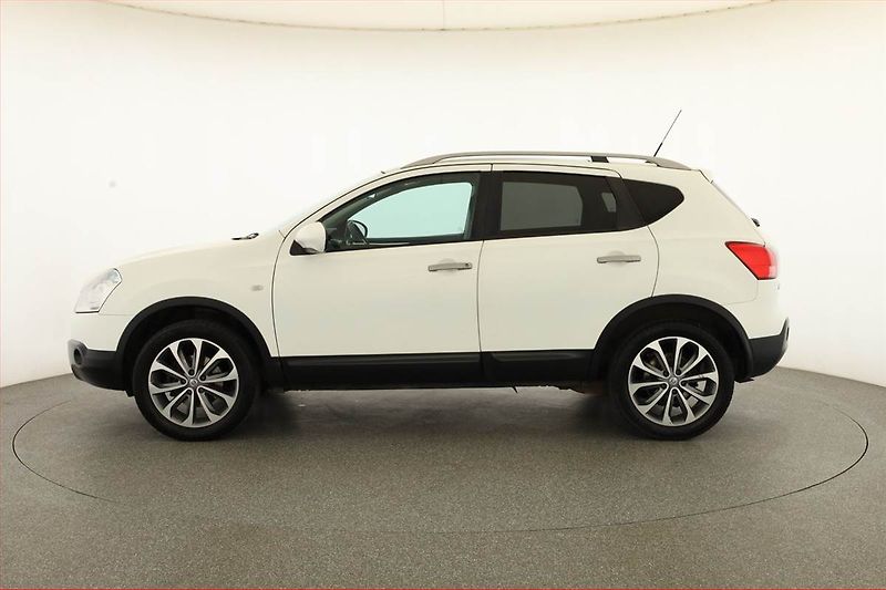 Nissan Qashqai (2009) 1.6, Serv.kniha, Tempomat - fotka 3 z 17