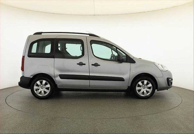 Citroën Berlingo (2017) XTR 1.6 BlueHDi, 5Míst, ČR - fotka 6 z 15