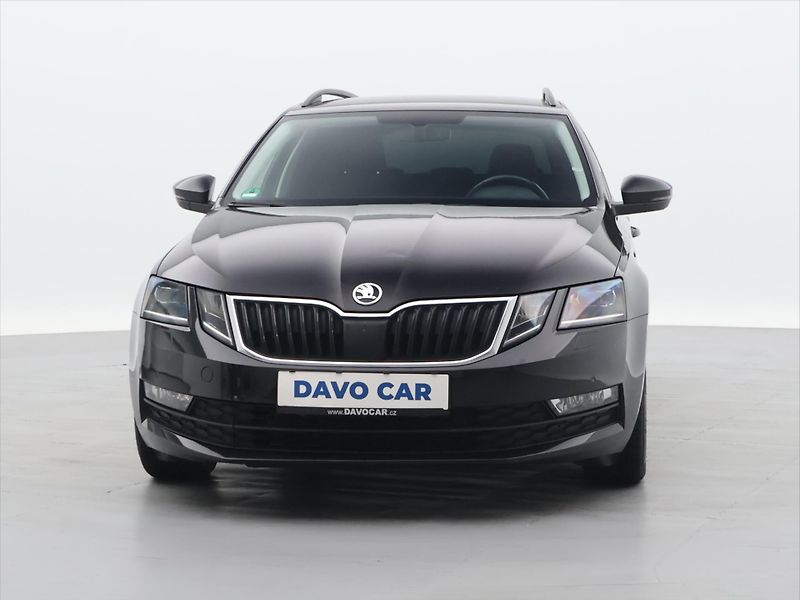 Škoda Octavia 2,0 TDI DSG Soleil - fotka 2 z 30