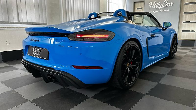 Porsche Boxster 718 SPYDER / ZÁRUKA - fotka 18 z 58