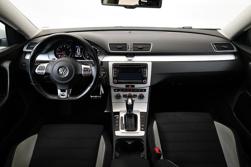 Volkswagen Passat - fotka 5 z 27
