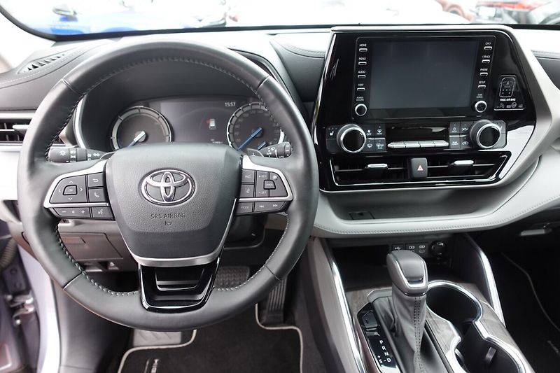 Toyota Highlander 2,5HSD Prestige 4x4 - fotka 18 z 34