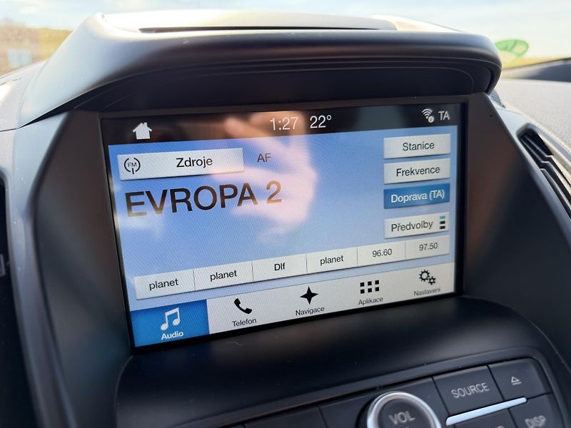 Ford Kuga 1.5 EB ST PANORAMA SERVISKA - fotka 24 z 48