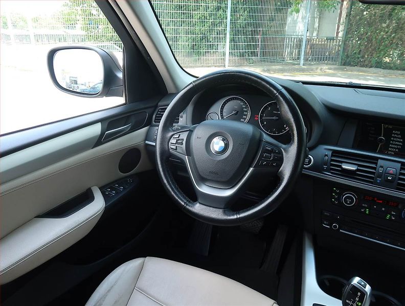 BMW X3 (2012) xDrive35d, 4X4, Automat, ČR - fotka 7 z 27