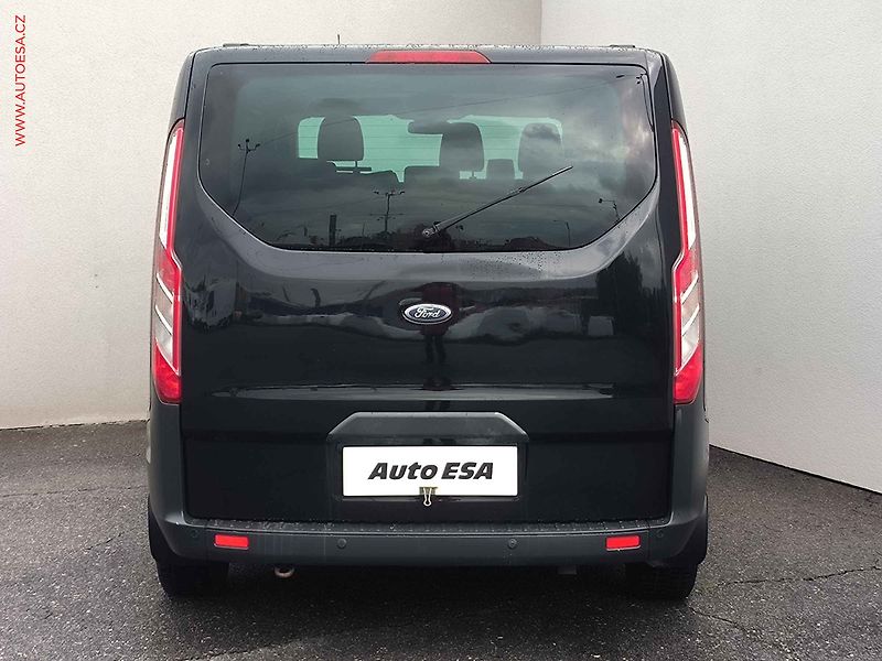 Ford Tourneo Custom (2014) 2.2TDCi L2 9míst, Trend, AC - fotka 5 z 19
