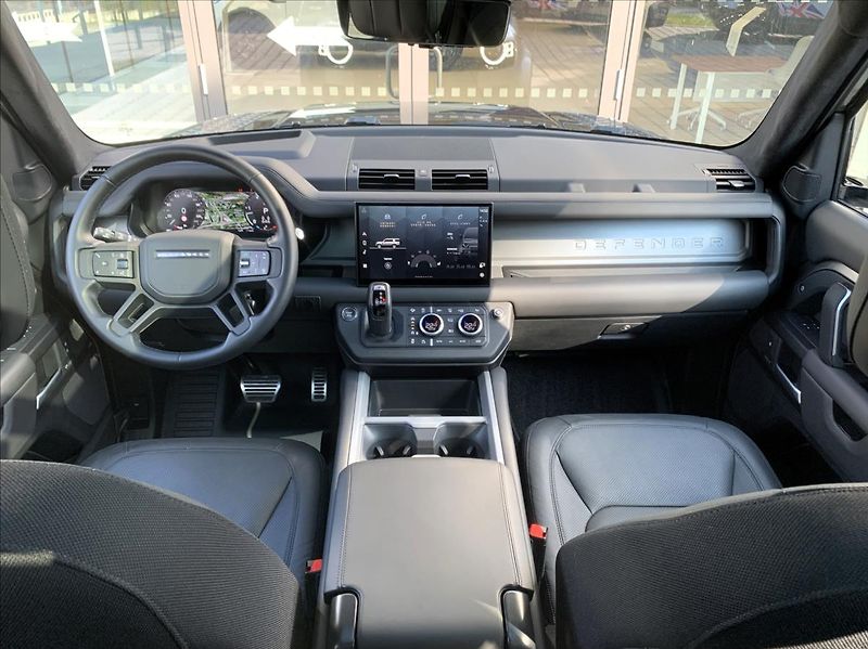 Land Rover Defender (2026) 130 D350 X AWD / 7 MÍST* - fotka 58 z 59