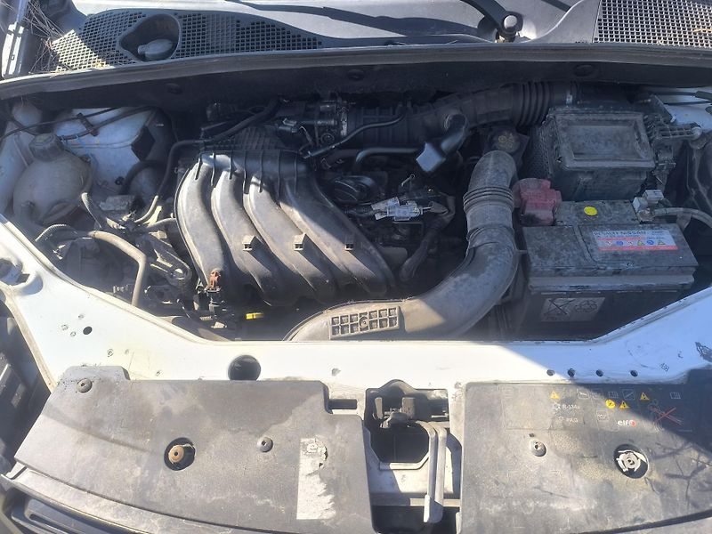 Dacia Dokker 1,6i 75KW,TZ,TOP CENA - fotka 12 z 12