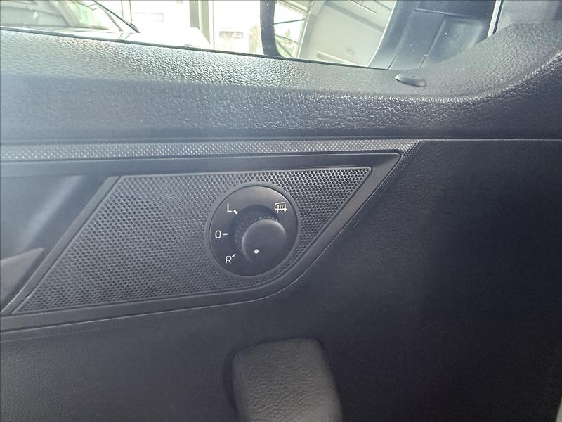 Škoda Fabia 1,2   TSI 66kW,WEBASTO - fotka 11 z 24