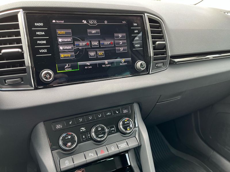 Škoda Karoq 2.0TDi 110 kW 4x4 TOP SELECTIO - fotka 18 z 29