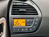 Citroën C4 Picasso 1,6 eHDI 112k STT 7 Míst - náhled 24