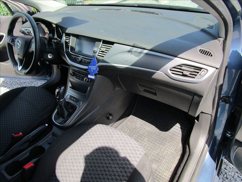 Opel Astra 1.4 Turbo Enjoy, 2. maj. - fotka 15 z 38