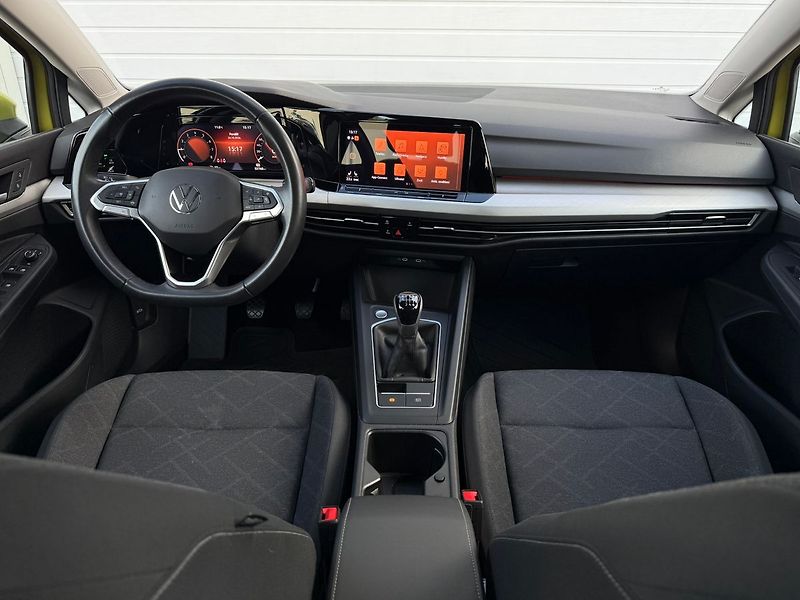 Volkswagen Golf 1.0TSI 81kW Life LED ACC - fotka 5 z 14