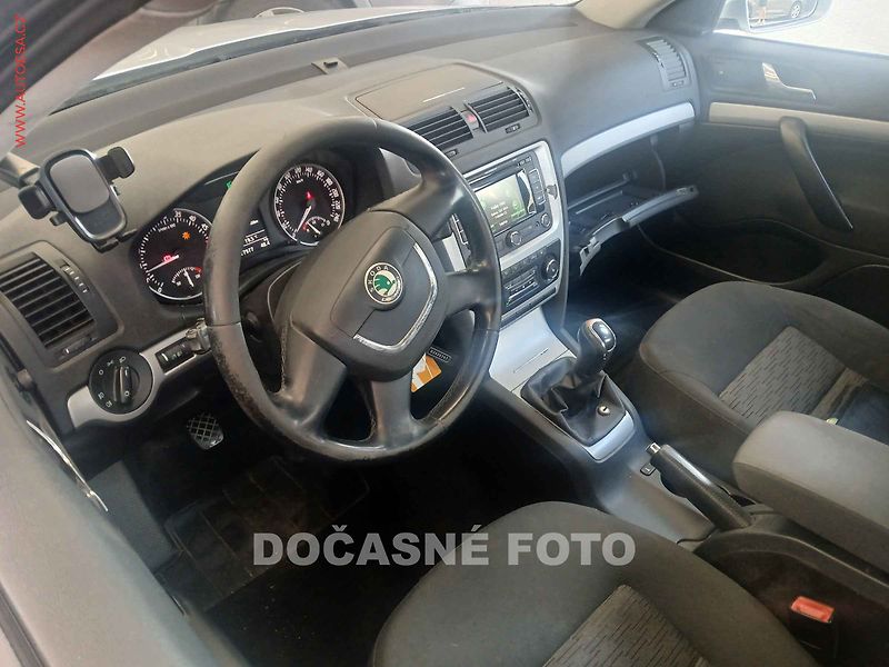 Škoda Octavia (2012) 2.0 TDi, ČR - fotka 3 z 3