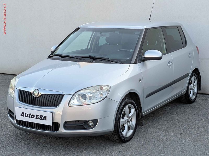 Škoda Fabia (2008) 1.2HTP, ČR, AC, zmk.řazení - fotka 3 z 12