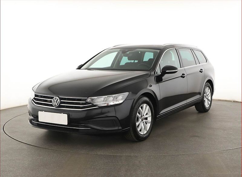 Volkswagen Passat (2022) Business 2.0 TDI, ČR,1.maj - fotka 2 z 18