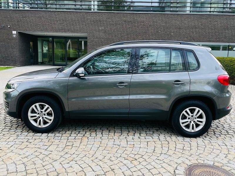 Volkswagen Tiguan 1.4TSI MANUÁL SENZORY TAŽNÉ - fotka 18 z 47