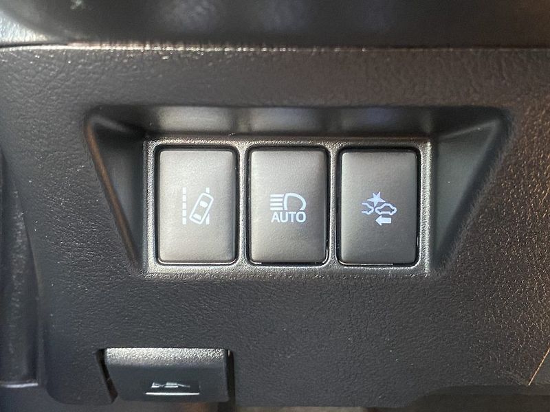 Toyota Yaris 1.5HSD, ČR, Selection, záruka - fotka 15 z 18