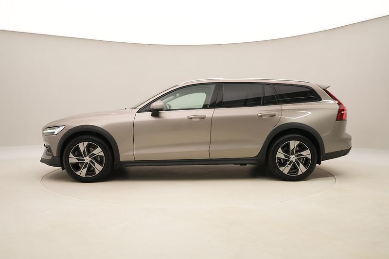 Volvo V60 CC B5 AWD BRIGHT PLUS AUT CZ - fotka 10 z 50