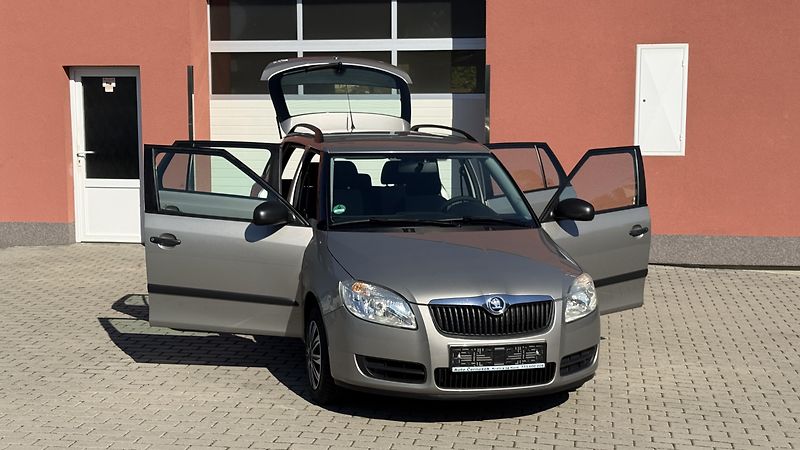 Škoda Fabia (2010) 1.4 16V*63kW*COOL-EDITION*TOP* - fotka 25 z 27