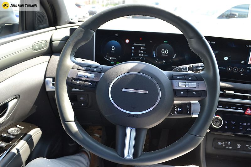 Hyundai Tucson 1,6 T-GDI PHEV 4WD AT 20 YEARS - fotka 51 z 75