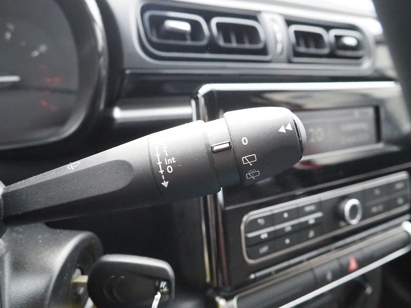 Citroën C3 (2019) 1.2 PureTech Feel - fotka 24 z 34